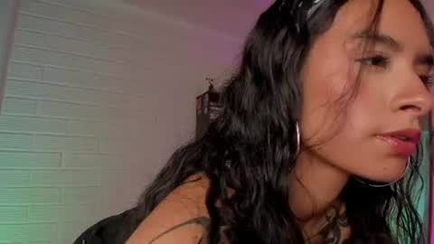 Snapshot of cris_roberts chatting on 07/11/26, 12:46 Cris Roberts online show from 07/11/26, 12:46