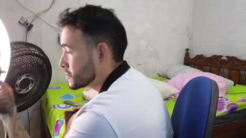 cris_simons online show from 01/01/25, 08:37