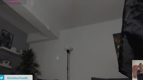 Snapshot of cris_tinne chatting on 12/10/24, 06:17 cris_tinne online show from 12/10/24, 06:17