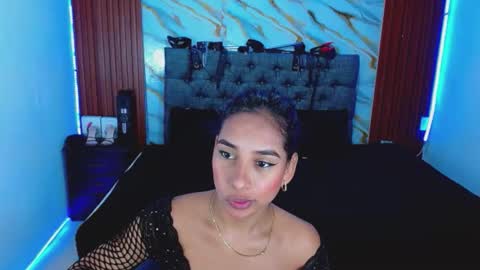 CRISANDMERY online show from 12/03/25, 01:53