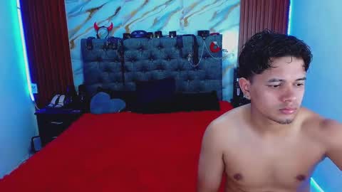 CRISANDMERY online show from 03/23/26, 05:00