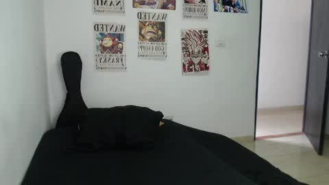criscamiloo online show from 04/14/26, 05:30