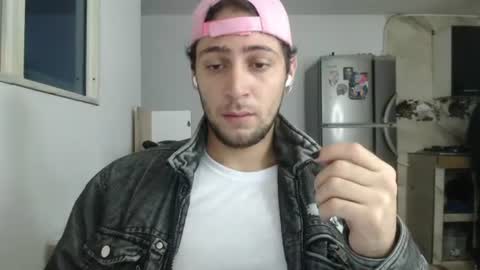 Snapshot of criscamiloo chatting on 07/01/26, 10:39 criscamiloo online show from 07/01/26, 10:39