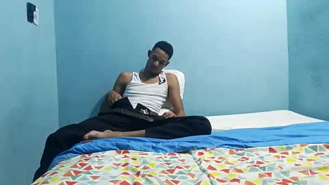 Snapshot of crishot1125 chatting on 02/05/26, 01:43 crishot1125 online show from 02/05/26, 01:43