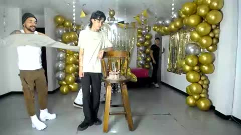 Snapshot of crismens chatting on 01/19/25, 09:11 crismens online show from 01/19/25, 09:11