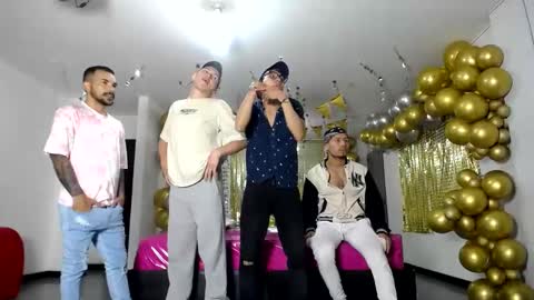 Snapshot of crismens chatting on 01/20/25, 03:04 crismens online show from 01/20/25, 03:04