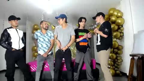 Snapshot of crismens chatting on 01/21/25, 03:15 crismens online show from 01/21/25, 03:15