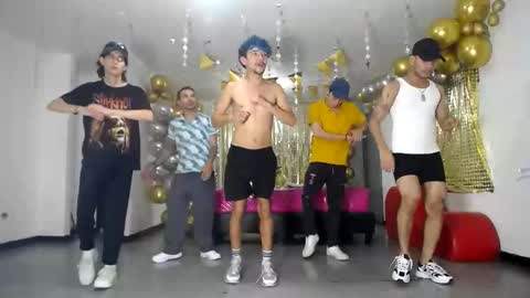 Snapshot of crismens chatting on 01/29/25, 06:22 crismens online show from 01/29/25, 06:22