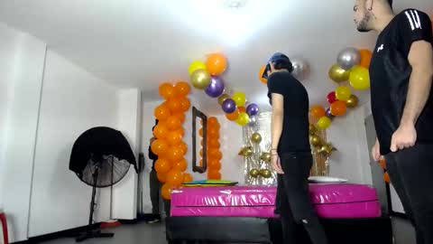 Snapshot of crismens chatting on 03/10/25, 03:01 crismens online show from 03/10/25, 03:01