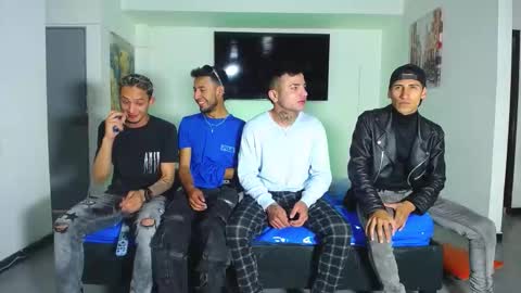 Snapshot of crismens chatting on 10/19/25, 06:41 crismens online show from 10/19/25, 06:41