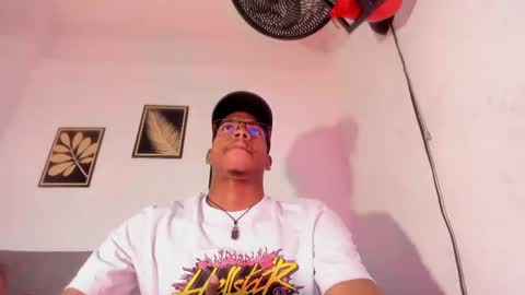 Snapshot of criss_zuri chatting on 04/23/26, 12:04 criss_zuri online show from 04/23/26, 12:04