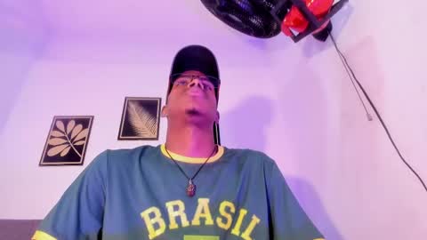 Snapshot of criss_zuri chatting on 04/24/26, 11:56 criss_zuri online show from 04/24/26, 11:56