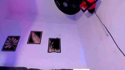 Snapshot of criss_zuri chatting on 05/11/26, 04:04 criss_zuri online show from 05/11/26, 04:04