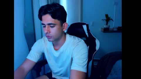 crissblack1 online show from 03/01/26, 07:49