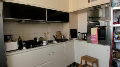 Twitter Christinne p online show from 02/11/25, 09:53