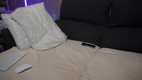 Snapshot of crissy_love chatting on 02/11/25, 05:05 crissy_love online show from 02/11/25, 05:05