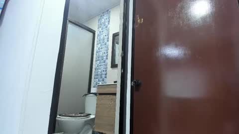 Snapshot of cristal_18xxx chatting on 03/21/26, 12:32 Cristal online show from 03/21/26, 12:32