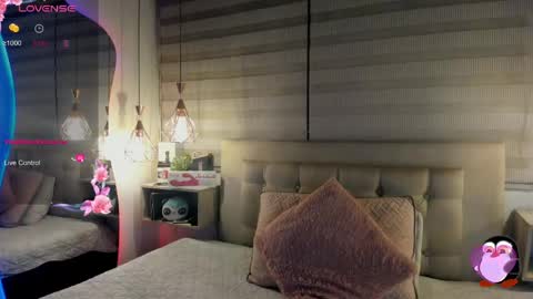 Snapshot of cristal__hot_1 chatting on 04/21/26, 04:41 Cristal online show from 04/21/26, 04:41