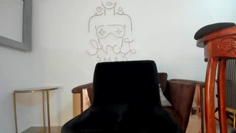 Snapshot of cristal_antonella chatting on 04/09/26, 10:37 Antonella PG Mi OnlyFans antonella1110 online show from 04/09/26, 10:37