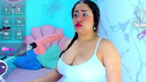 Snapshot of cristal_horny19 chatting on 07/11/26, 01:41 Milena online show from 07/11/26, 01:41