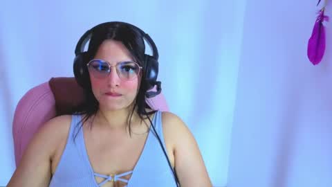 Snapshot of cristal_hot07 chatting on 04/10/26, 01:11 Cristal online show from 04/10/26, 01:11