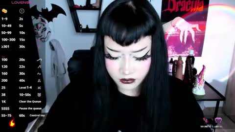 Snapshot of cristal_kosh chatting on 09/18/25, 02:19 Cris online show from 09/18/25, 02:19