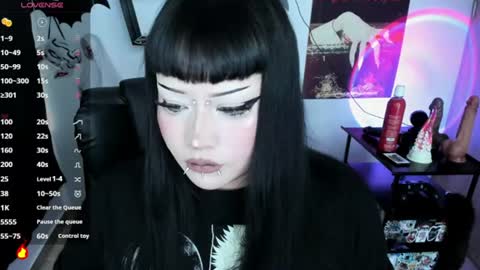 Snapshot of cristal_kosh chatting on 07/08/26, 08:24 Cris online show from 07/08/26, 08:24