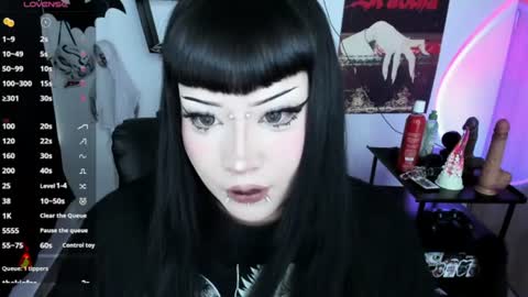 Snapshot of cristal_kosh chatting on 07/10/26, 09:06 Cris online show from 07/10/26, 09:06