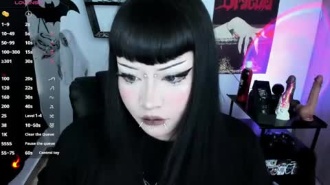 Snapshot of cristal_kosh chatting on 07/11/26, 05:48 Cris online show from 07/11/26, 05:48