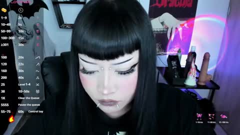Snapshot of cristal_kosh chatting on 07/17/26, 09:41 Cris online show from 07/17/26, 09:41