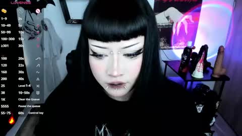 Snapshot of cristal_kosh chatting on 07/30/26, 09:03 Cris online show from 07/30/26, 09:03
