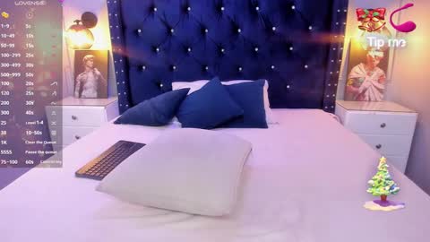 Snapshot of cristal_mason chatting on 12/13/24, 02:38 Cristal online show from 12/13/24, 02:38