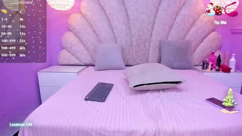 Snapshot of cristal_mason chatting on 12/26/24, 02:27 Cristal online show from 12/26/24, 02:27