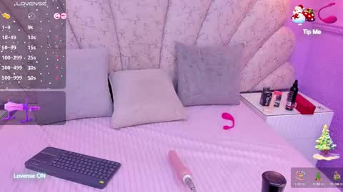 Snapshot of cristal_mason chatting on 12/26/24, 05:30 Cristal online show from 12/26/24, 05:30