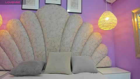 Snapshot of cristal_mason chatting on 12/30/24, 12:09 Cristal online show from 12/30/24, 12:09