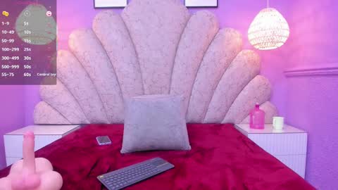 Snapshot of cristal_mason chatting on 01/29/25, 02:32 Cristal online show from 01/29/25, 02:32