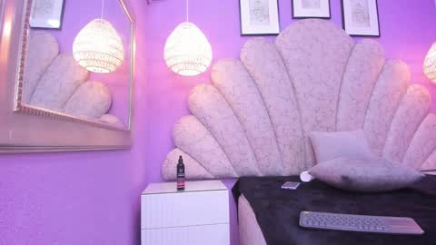 Snapshot of cristal_mason chatting on 02/08/25, 05:50 Cristal online show from 02/08/25, 05:50