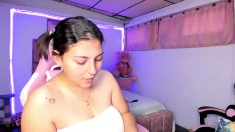 Snapshot of cristal_smith20 chatting on 06/15/26, 12:29 cristal_smith20 online show from 06/15/26, 12:29