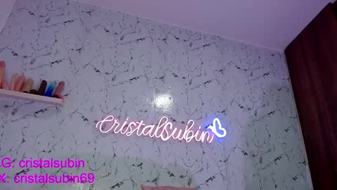 Snapshot of cristal_subin69 chatting on 02/24/25, 08:25 STEFANYIG cristalsubin online show from 02/24/25, 08:25