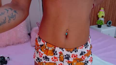 Snapshot of cristal_subin69 chatting on 11/16/25, 12:55 STEFANYIG cristalsubin online show from 11/16/25, 12:55