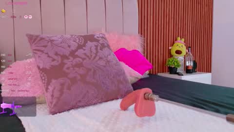 Snapshot of cristal_subin69 chatting on 11/22/25, 12:15 STEFANYIG cristalsubin online show from 11/22/25, 12:15