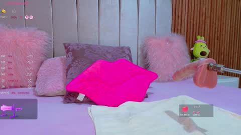 Snapshot of cristal_subin69 chatting on 11/24/25, 12:05 STEFANYIG cristalsubin online show from 11/24/25, 12:05