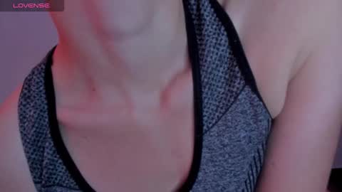 cristal_t2 online show from 02/17/26, 07:09