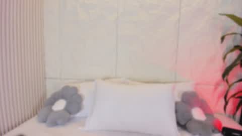 Snapshot of cristalcollinss chatting on 07/02/26, 11:27 Cristal online show from 07/02/26, 11:27