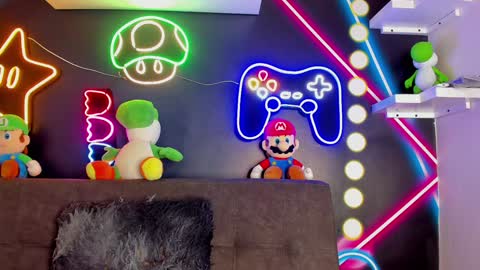 Nicole  Connection time 220pm-910pmCol online show from 02/04/25, 08:06