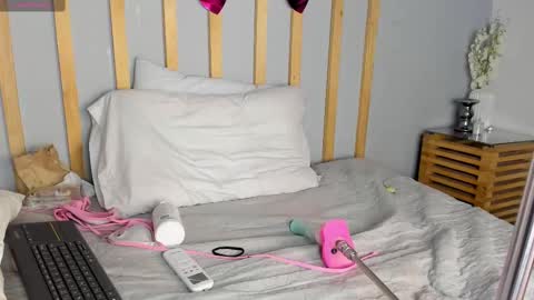 Cristal Cute  online show from 02/23/25, 05:29