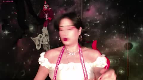 Cristal de Leon online show from 10/22/25, 09:14