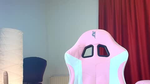 cristaleyess online show from 01/12/26, 09:20