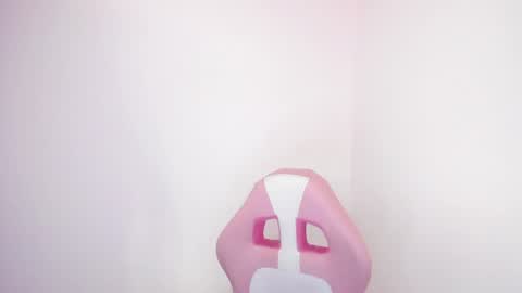 Snapshot of cristall_sweett0 chatting on 06/17/26, 05:36 sofia online show from 06/17/26, 05:36