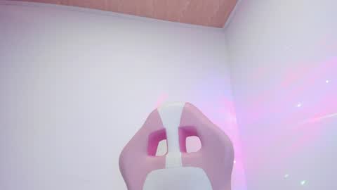 Snapshot of cristall_sweett0 chatting on 06/30/26, 10:22 sofia online show from 06/30/26, 10:22